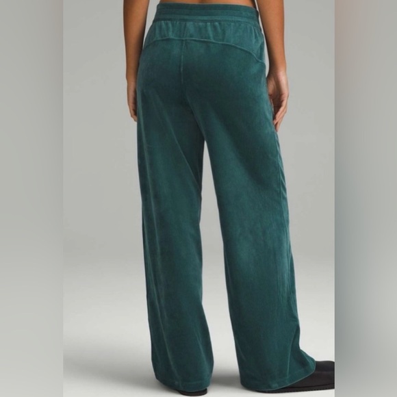 lululemon athletica Pants - Lululemon Scuba Mid-Rise Wide-Leg Pant *Velvet Cord
Storm Teal Size 6
